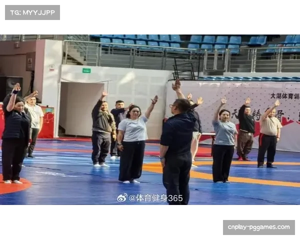 “石榴籽杯”促进民族体育交融，中国式摔跤在新疆找到新土壤